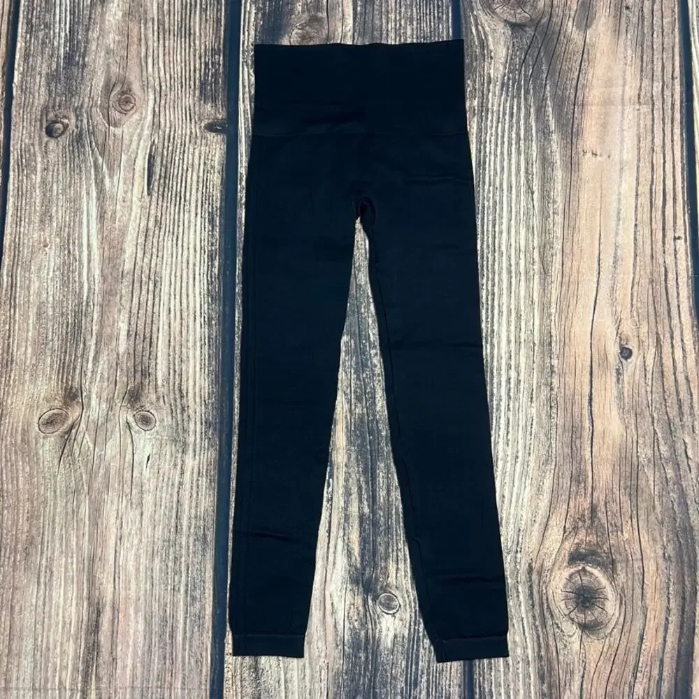 SPANX Women's Black Seamless High-Rise Leggings Size Medium Casual Activewear‎